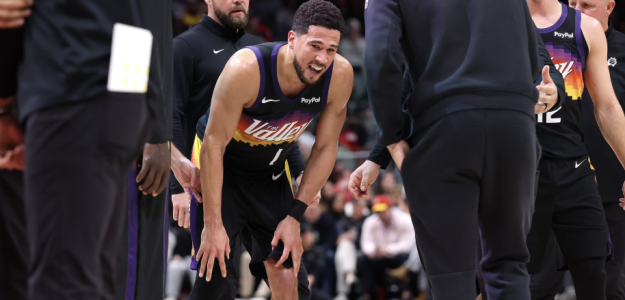 Devin Booker se ha lesionado y estará de baja unos días.
