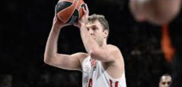 Sasha Vezenkov, MVP de enero en Euroliga