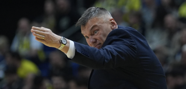 Jasikevicius y jugadores del Partizan, varados en Dubái