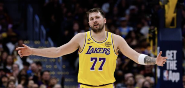 Luka Doncic, estrella de Los Angeles Lakers, cayó ante Detroit Pistons. 
