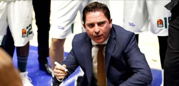 Xavi Pascual highlights challenges and seeks support amidst crisis