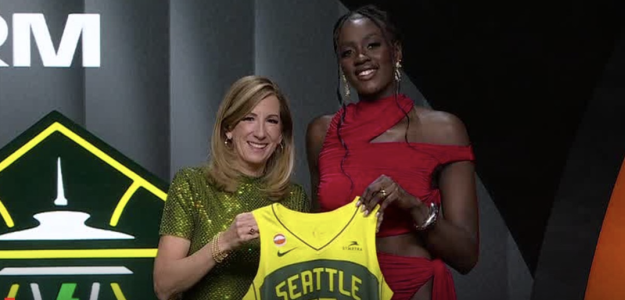 Una histórica Awa Fam iguala a Pau Gasol tras ser elegida la 3 del WNBA Draft