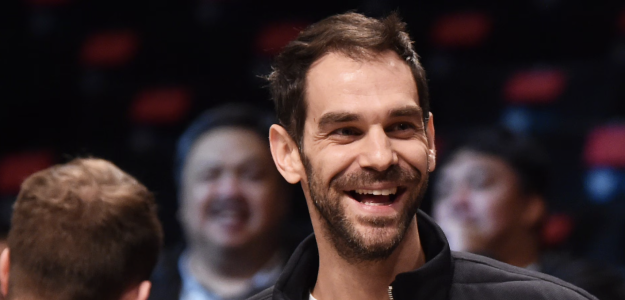 José Manuel Calderón, linked to Cádiz CF.