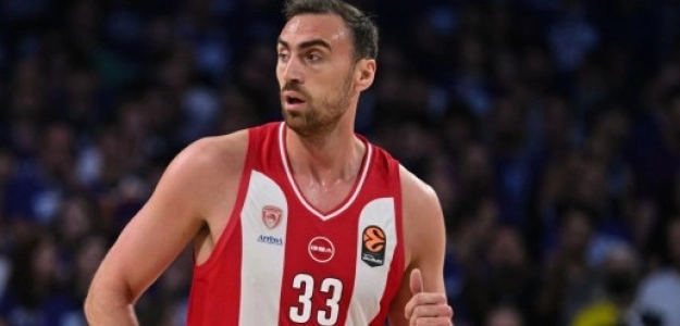 Nikola Milutinov destaca como MVP en inicio de Playoffs de Euroliga