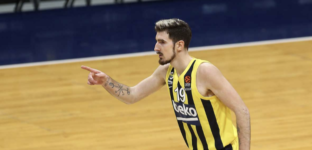 Euroliga: Nando de Colo se recupera para liderar al Fenerbahçe en playoffs