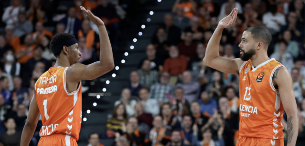 Valencia Basket arrasa al Panathinaikos y asegura el factor cancha en los playoffs de la Euroliga