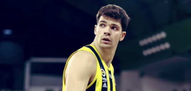 Tarik Biberovic rechaza millonaria oferta de la NCAA