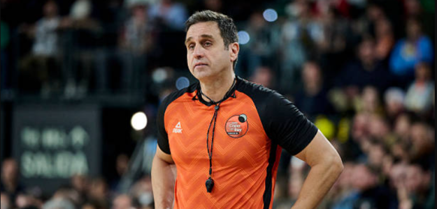 Carlos Peruga, árbitro en Final Four. Foto: gettyimages
