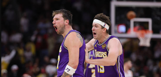 Doncic pide a los Lakers que se quede Reaves. Foto: gettyimages