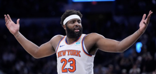 Golpe para los Knicks: Mitchell Robinson sufre una fractura en un dedo antes de las Finales NBA