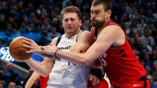 Marc Gasol y Luka Doncic | Foto: ap