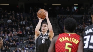 Bogdan Bogdanovic, con la camiseta de Sacramento Kings.