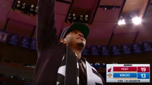 Carmelo Anthony fue ovacionado por el Madison Square Garden.