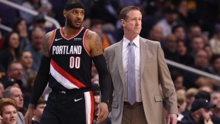 Carmelo Anthony y Terry Stotts, en un partido de esta temporada