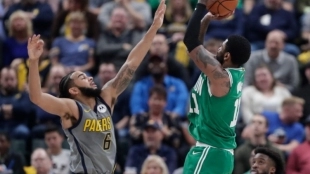 Kyrie Irving estuvo muy activo hasta al final del tercer cuarto.