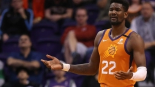 DeAndre Ayton, falta de interés franquicias. Foto: gettyimages