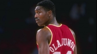 Hakeem Olajuwon, ex jugador y leyenda de la NBA.
