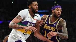 Anthony Davis y Brandon Ingram, ahora con las camisetas cambiadas. Foto: nba.com