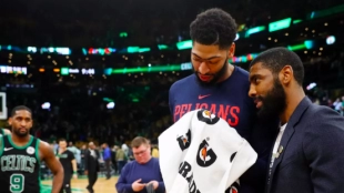 Kyrie Irving y Anthony Davis.