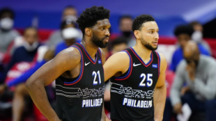Joel Embiid y Ben Simmons, estrellas de Philadelphia 76ers.