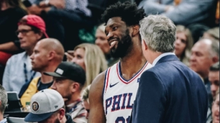 Joel Embiid firmó un buen partido en su regreso.