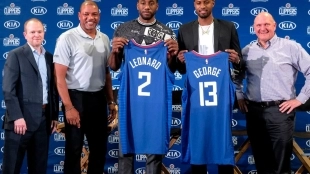 Leonard y George conocen cuando regresan a sus antiguas casa. Foto: Clippers