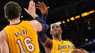 Kobe Bryant y Pau Gasol/nba.com