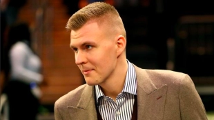 Kristaps Porzingis, actual jugador de los Mavs.