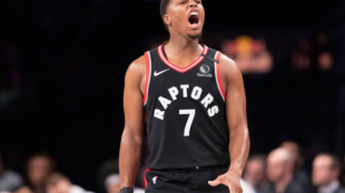 Kyle Lowry celebra una canasta con los Raptors "Foto: NBA.com"