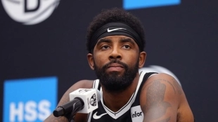 Kyrie Irving, muy afectado por el fallecimiento de Kobe Bryant.