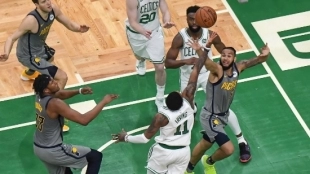 Kyirie Irving metió la canasta ganadora contra los Pacers.