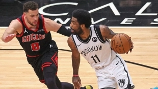 Kyrie Irving y Zach LaVine, próximos agentes libres de la NBA.