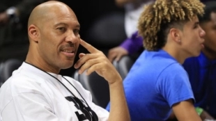 LaVar y LaMelo Ball, atacados por el KK Prienai lituano