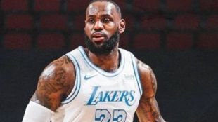 Lebron James, lucha Lakers play-in. Foto: gettyimages