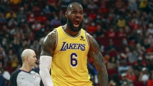 Lebron James, estadísticas NBA y orgullo de jugar de todo. Foto: gettyimages