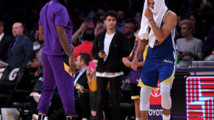 Lebron James y Stephen Curry, jugadores NBA mejor pagados según Forbes. Foto: gettyiamges