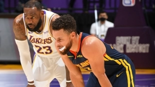 LeBron James y Stephen Curry, jugadores de la NBA.