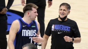 Mark Cuban y Luka Doncic, en Dallas Mavericks. 