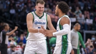 Luka Doncic y Jalen Brunson, estrellas de Dallas Mavericks. 