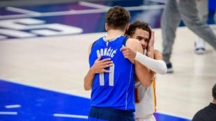 Luka Doncic y Trae Young, bases estrella de la NBA.