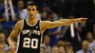 Manu Ginóbili, uno de los mejores de la historia de San Antonio Spurs.
