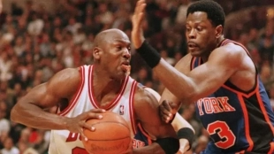 Michael Jordan vs. Pat Ewing en un Knicks-Bulls de la 97/98.