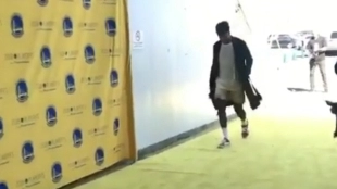 Nick Young, entrendo en el Oracle Arena de Oakland.
