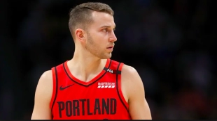 Nik Stauskas, con la camiseta de los Blazers.