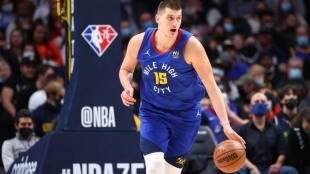 Nikola Jokic, jugador de Denver Nuggets, favorito al MVP de la Temporada.