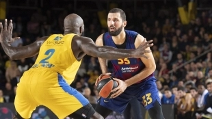 Nikola Mirotic, con la pelota en el FC Barcelona-Maccabi Tel Aviv.