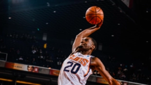 Victoria de mérito de Phoenix Suns ante Dallas Mavericks.