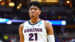 Rui Hachimura, con la camiseta de Gonzaga.