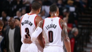 Damian Lillard y CJ McCollum en un partido de los Blazers.