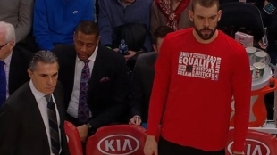 Sergio Scariolo y Marc Gasol durante los playoffs con Toronto Raptors.
